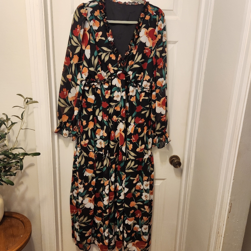 Floral V-Neck Maxi Dress